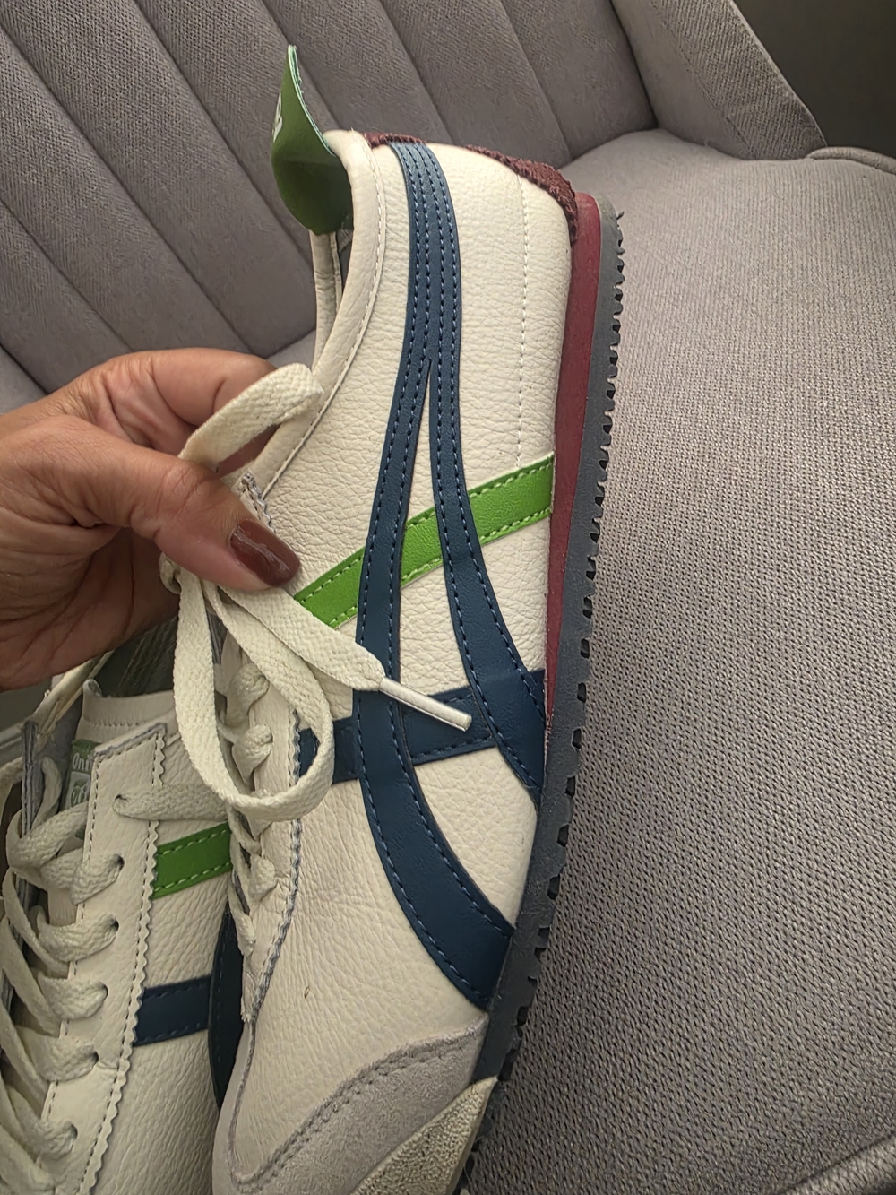 Onitsuka Tiger by Asics White Sneakers with Navy & Green Stripes Used, Size 9.5. - Picture 7 of 13